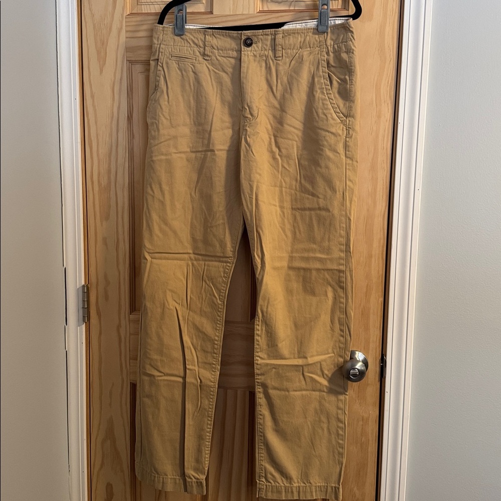 American Eagle Outfitters Men's Khaki Chinos
